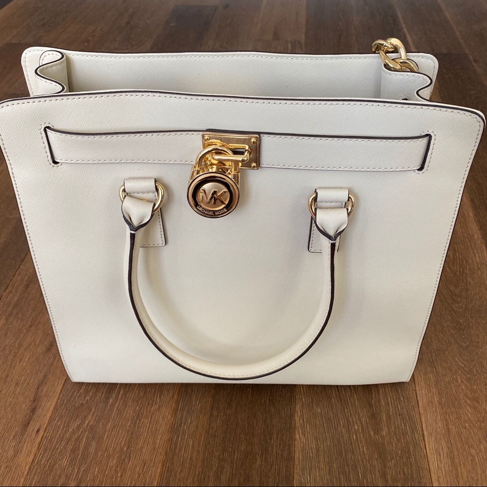 SOLD**Micheal Kors Large Tote